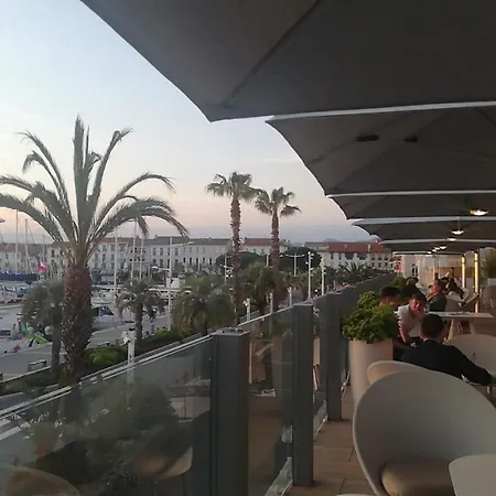 Apartment Vue 75 M2 Saint-Raphael (Var)