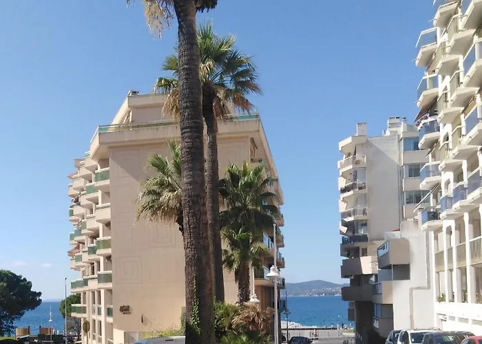 Appartement Vue Mer 75 m2 *